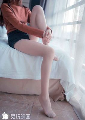隔着超薄肉色丝袜进入97_DVD在线视频播放